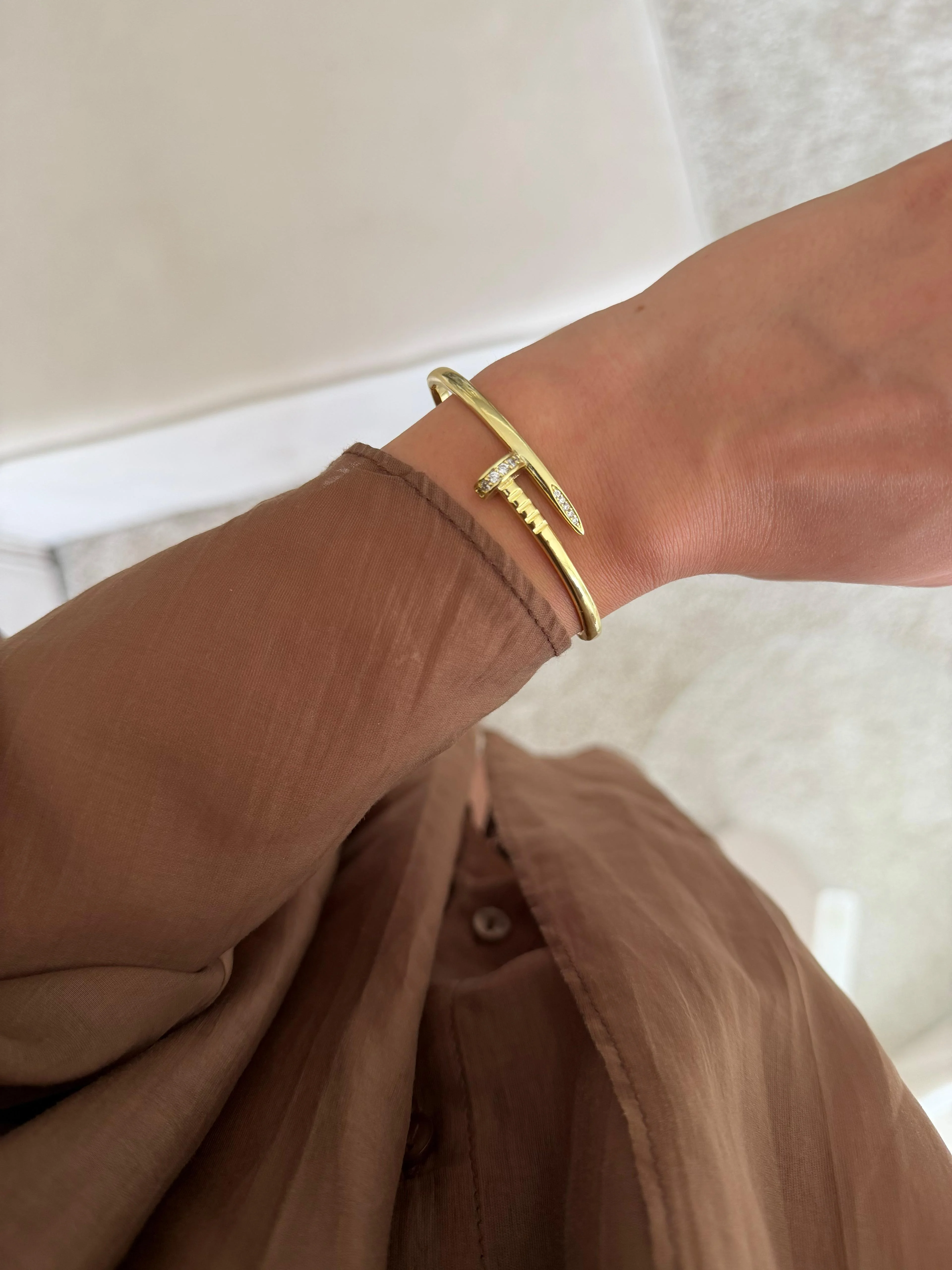 Nagel-Armreif mit Zirkonia